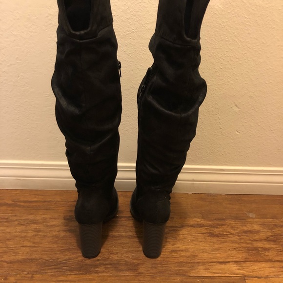 Boots - Picture 5 of 8